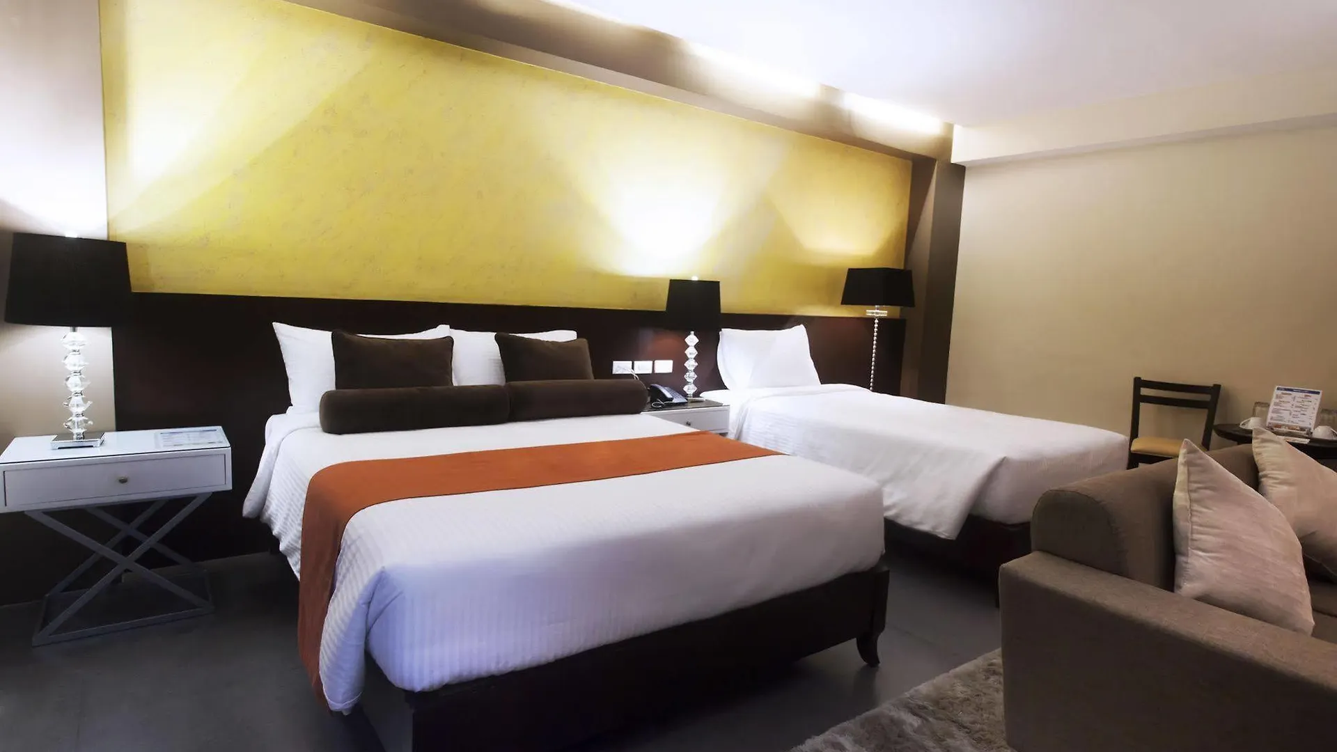 Grace Crown Hotel Анхелес Филиппины
